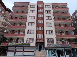 4 ÇOCUK ANNESİ, EVİNDE BIÇAKLANARAK ÖLDÜRÜLDÜ