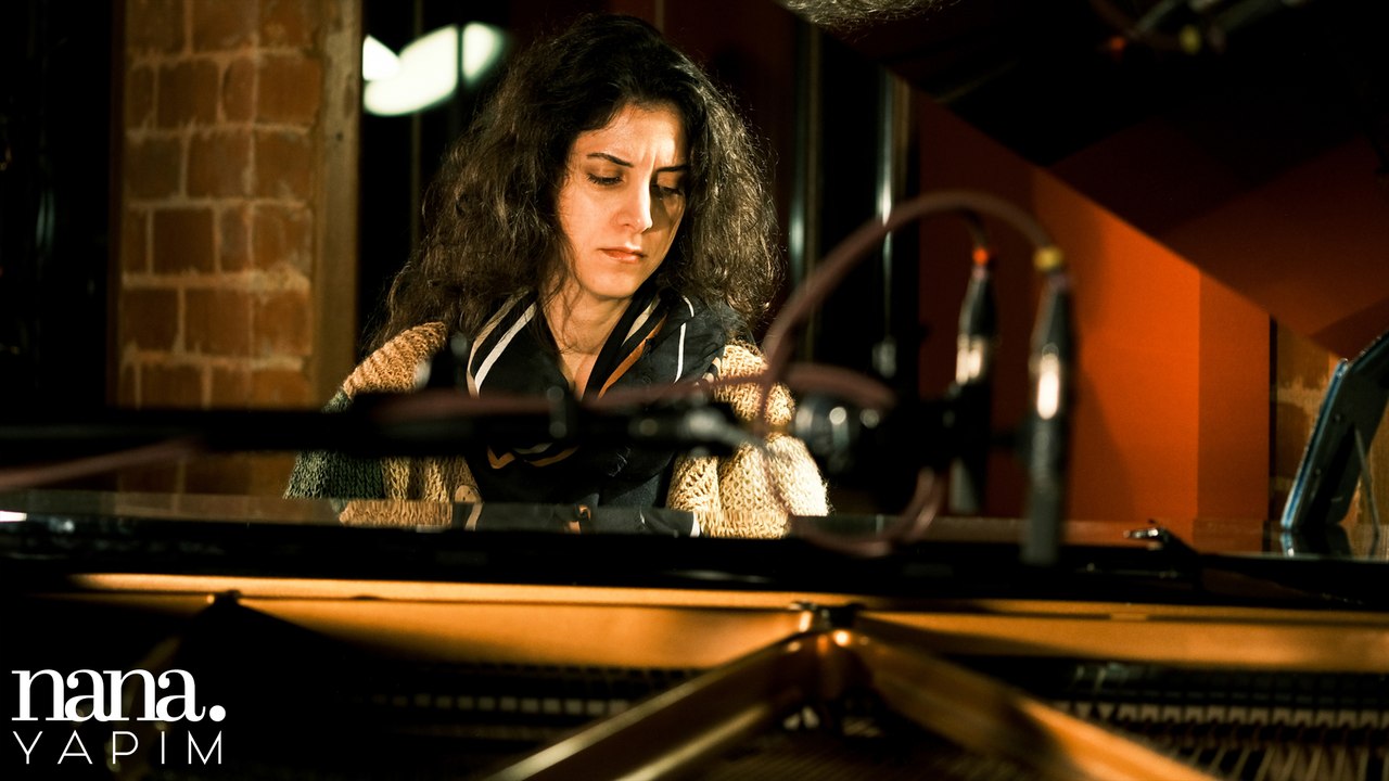 Elifcan Teksal - Gnossienne No.1 (Live)