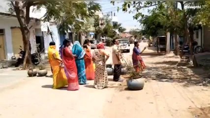 సిరిసిల్ల: ఎక్సైజ్ కార్యాలయాన్ని ముట్టడించిన గిరిజన మహిళలు