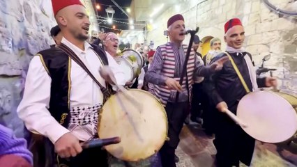 بدون تعليق: القدس تستقبل شهر رمضان بالأهازيج الشعبية والفوانيس المضيئة