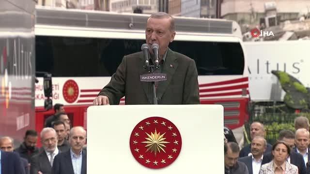 Cumhurbaşkanı Erdoğan: Kentsel dönüşüm, 14 Mayıs seçimlerinde ülkeyi yeniden yönetme sorumluluğunu üstlendiğimizde hükümet programının ilk maddesini...