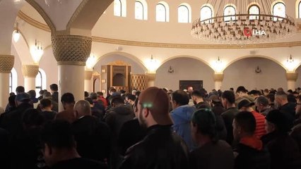 Ukrayna'da Ramazan ayının ilk cuma namazı kılındı