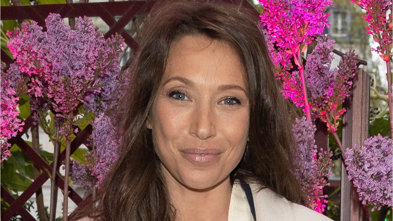 GALA VIDÉO – PHOTO - Laura Smet : retrouvailles avec Pascal Obispo, il lui fait un surprenant cadeau !