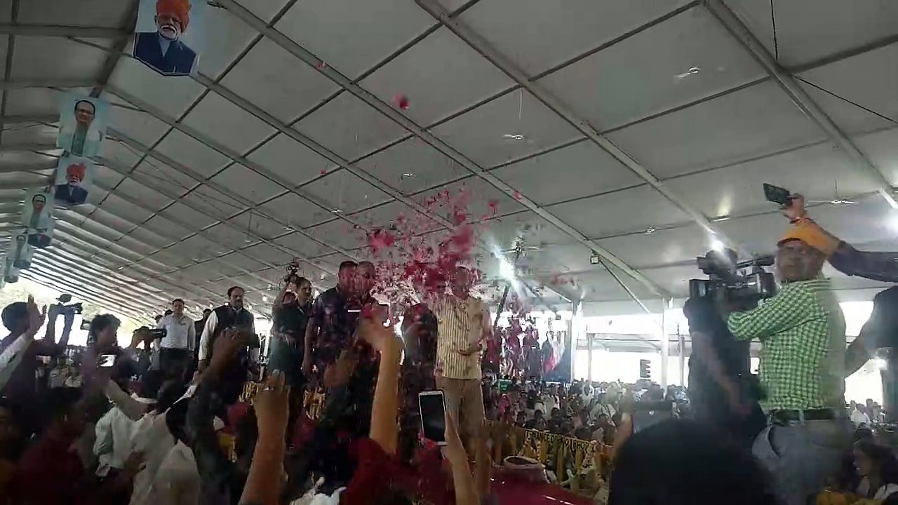 मुख्यमंत्री युवा कौशल कमाई योजना में एक लाख युव...