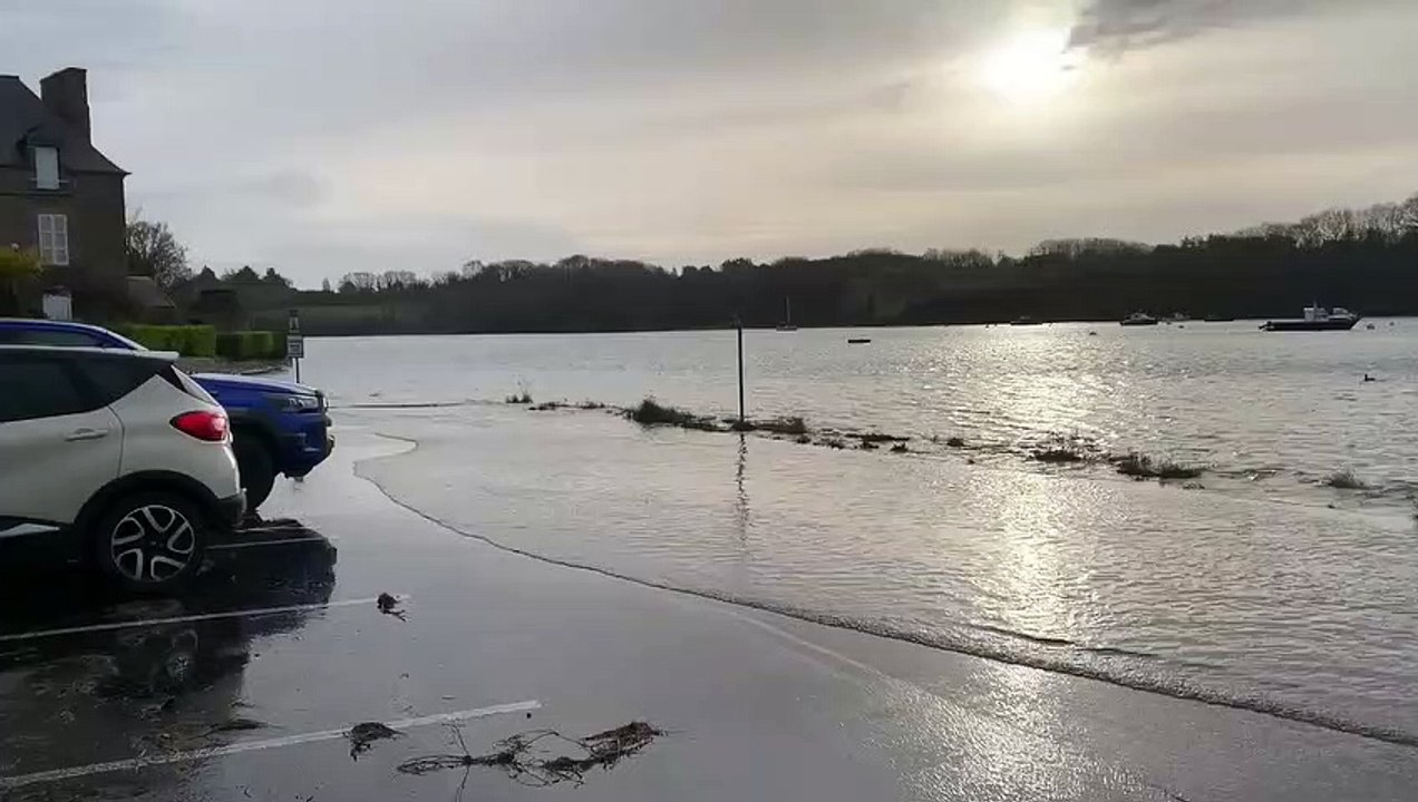 Marée d'équinoxe au port du Guildo  mars 2023