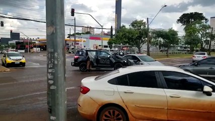 Viatura do Pelotão de Choque se envolve em forte colisão no Centro