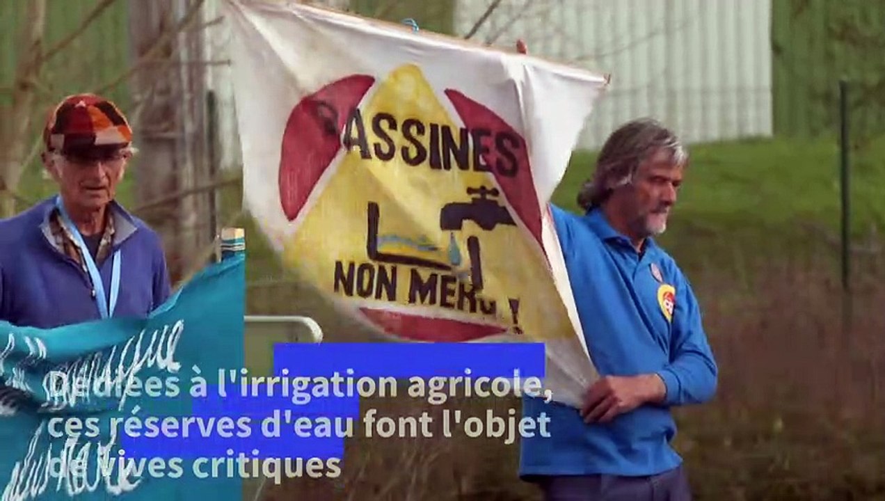 Bassines: un impressionnant dispositif policier se prépare à la venue de militants écologistes