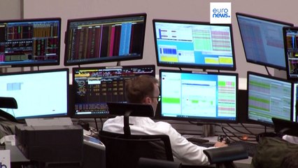 Große Sorgen im Bankensektor: Dax rutscht wieder unter 15 000 Punkte