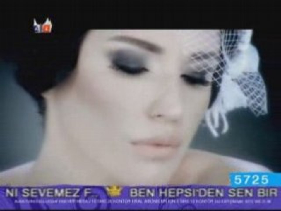 Gülşen Su Gibi Geçerdi zaman