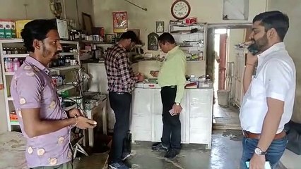 चिकित्सा विभाग : दो क्लीनिक सील, कई संचालक ताले लगाकर भागे