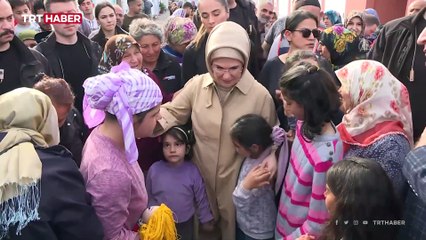 Emine Erdoğan Hatay'da depremzedelerle bir araya geldi