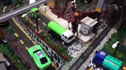Scary! Train Hits Tanker Truck