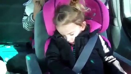 Funny Babé ★ Baby's First Lemon!