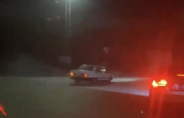 DRİFT YAPARKEN POLİSE YAKALANAN SÜRÜCÜ HERKES YAPTI