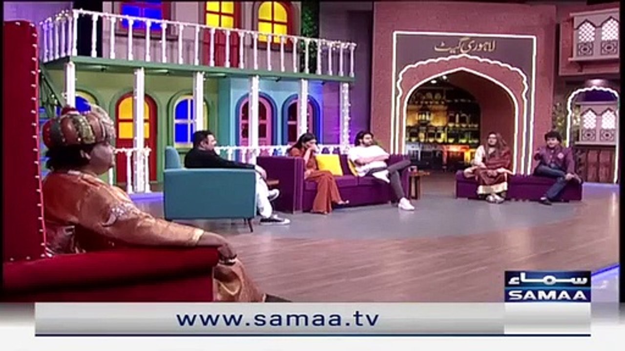 Heavy_Fight_Between_Iffat_Omar_And_Ahmed_Ali_Butt_|_Apni_Awaaz_Neechi_Rakh_Kar_Baat_Karo_|_OZ2G(360p)