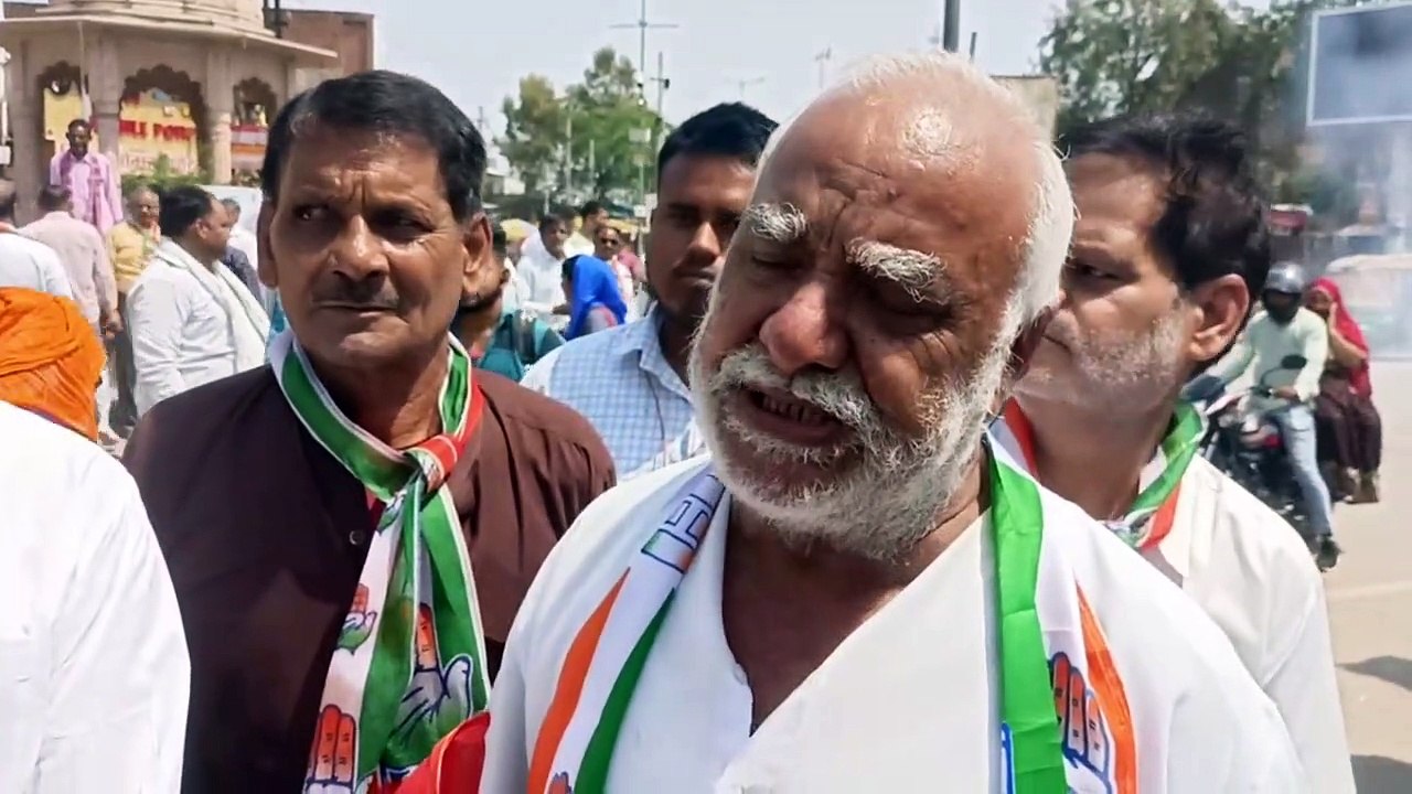 भाजपा की केंद्र सरकार पर बरसे कांग्रेसी, पीएम के विरोध में प्रदर्शन, हुआ कुछ ऐसा...!