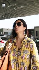 Tabu Arrived At The Mumbai Airport