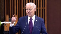 Joe Biden gaf yaptı! Meclis kahkahalara boğuldu