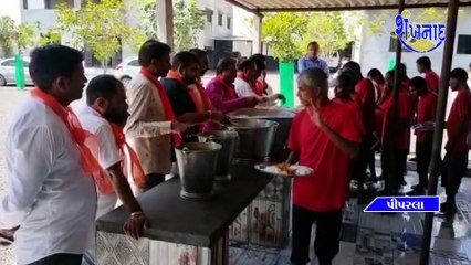 શ્રીમતિ ડૉ. ભારતીબેન શિયાળ ના જન્મદિવસ નિમિત્તે મંદ બુદ્ધિ આશ્રમ ખાતે ભોજન કરાવવામાં આવ્યું હતું.