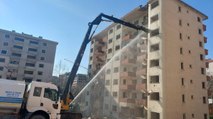 Beylikdüzü’nde kentsel dönüşüm kapsamında 211 daireli sitenin yıkımına başlandı