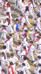 광화문에 1만2000명 모여 '태극 1장'…기네스 새 기록 세웠다