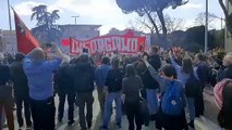 Manifestazione Gkn a Firenze, cori e bandiere al corteo