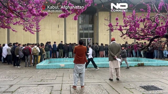 Escolas afegãs retomam as aulas mas de novo sem alunas no secundário