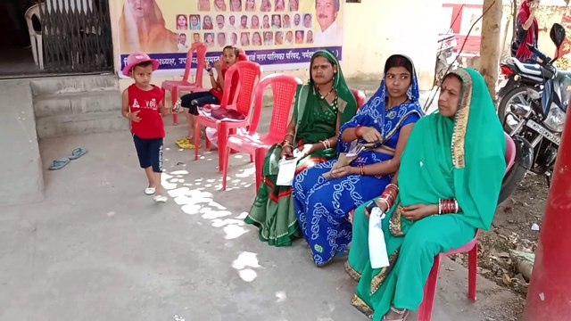 शिविरों में सर्वर डाउन होने से ऑफलाइन ही ले लिए आवेदन