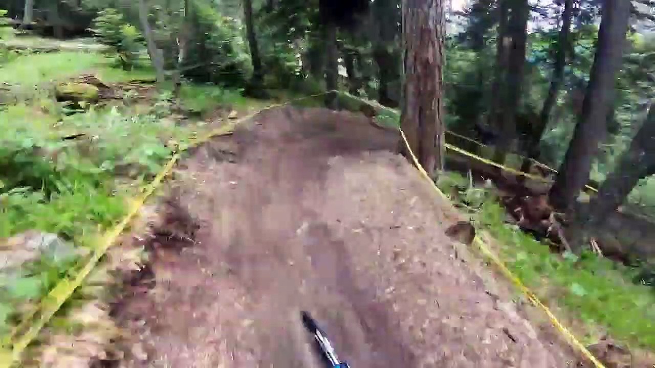 BALAP SEPEDA EXTREME