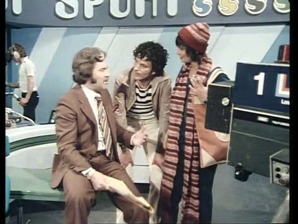 Mind Your Language (1977) S03E05 - Guilty or not Guilty - High Quality