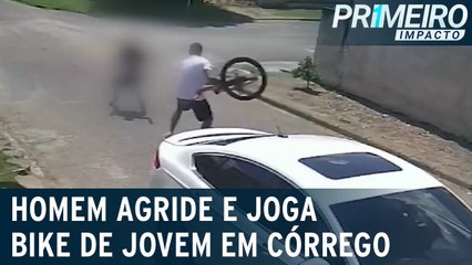 Motorista agride jovem ciclista e joga bicicleta em córrego