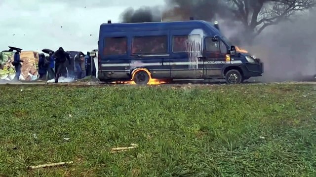 BREAKING: Рrotesters throw shells, protesters set cars on fire during a demonstration in France