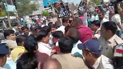 Outrage in Satna over termination of Rahul Gandhi's membership