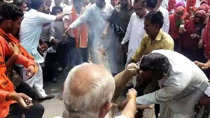 कांग्रेस ने किया विरोध प्रदर्शन