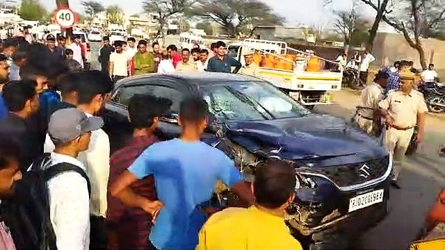 कार सवार बदमाशों ने बाइक को मारी टक्कर, हादसे में युवक घायल