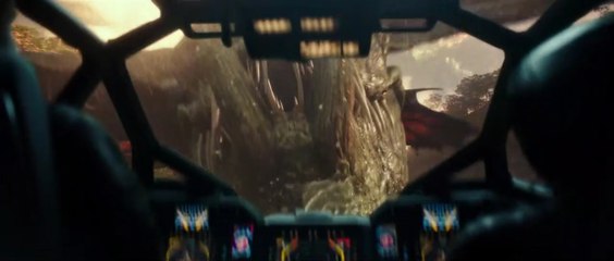 Battle between Gigantic Ape and Winged Snake | Kong vs Warbat