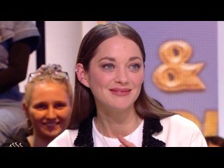 Marion Cotillard coupée au montage en pleine phrase dans Quotidien, gros malaise…