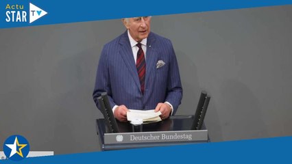 Charles III en Allemagne : son tendre hommage à sa mère Elizabeth II