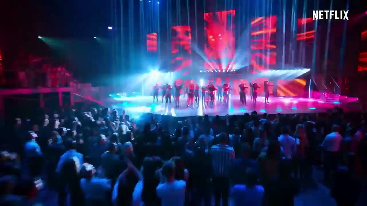 08.Dance 100 _ Brandi Chun Stuns Crowd with Dance Performance _ Netflix