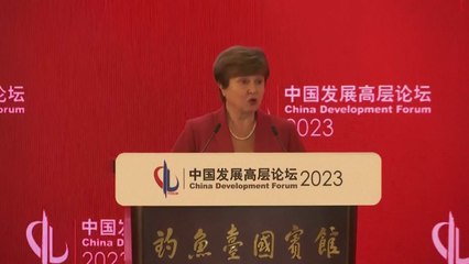 IMF 총재 "세계 금융 안정성에 위험 커져" / YTN