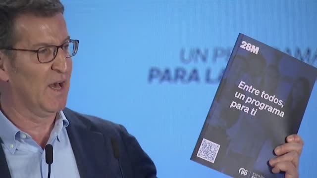 Núñez Feijóo presenta como un contrato el programa del partido para las autonómicas y municipales