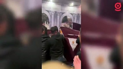 AKP'liler temayül yoklamasında yumruklar konuştu: Gazeteciler de darp edildi