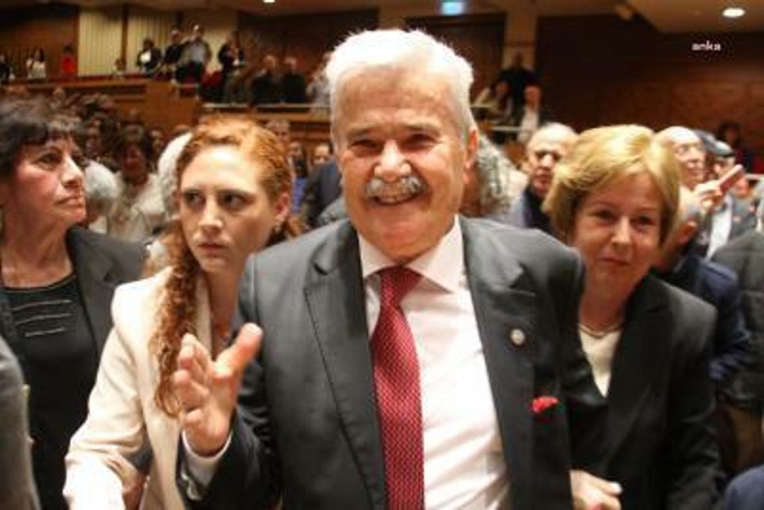 İzmir Büyükşehir Belediyesi, 'Komünist Osman' Belgeselinin Gösterimine Ev Sahipliği Yaptı