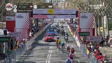 Evenepoel a tout tenté mais Roglic est resté collé dans sa roue jusqu'au bout