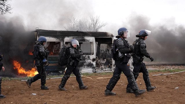 À Sainte-Soline, les anti-bassines dénoncent les retards dans la prise en charge des blessés