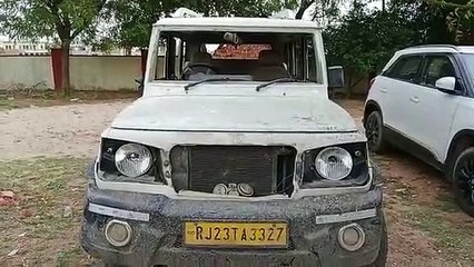 बजरी खनन से नाराज ग्रामीणों ने किया हमला, पुलिसकर्मी घायल