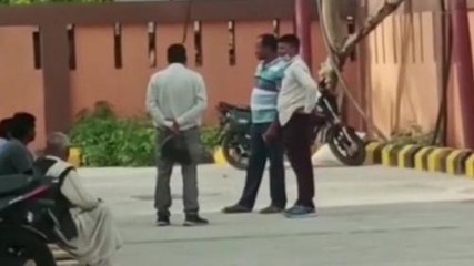 देवरिया: संदिग्ध परिस्थितियों में शिक्षक की पत्नी ने फांसी लगा की खुदकुशी, जांच में जुटी पुलिस