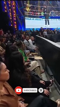 Rey Mysterio punch Dominik Mysterio - smackdown #wwe #smackdown #mysterio