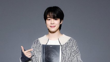BTS 지민 솔로앨범, 발매 첫날 102만 판매 ‘신기록’