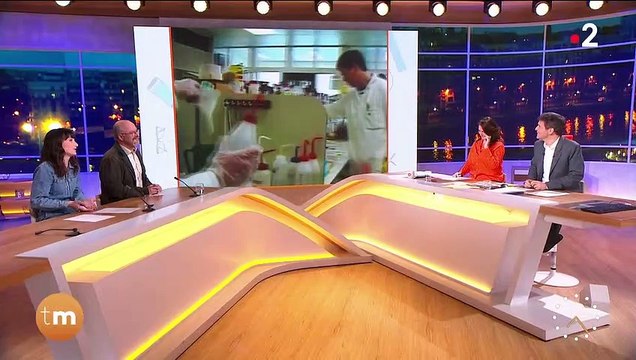 Julia Vignali souhaite un joyeux anniversaire à son compagnon Kad Merad dans Télématin - France 2